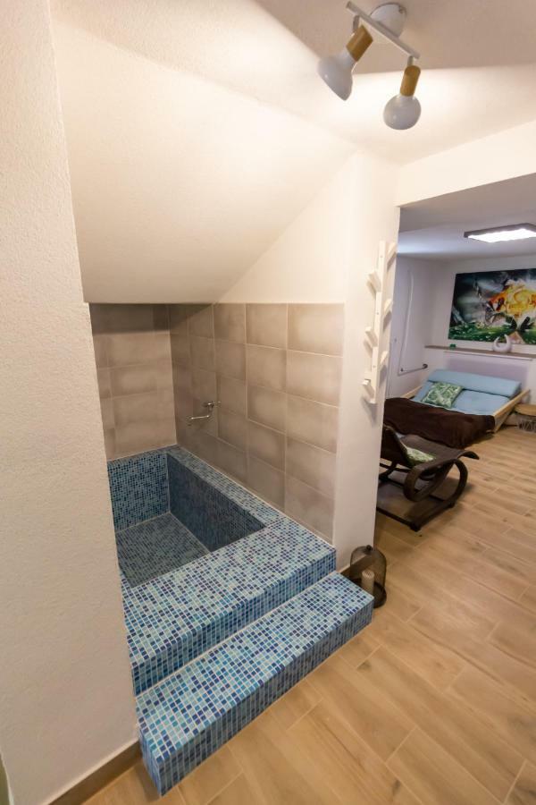 Arya Vila Piest'any Exterior foto