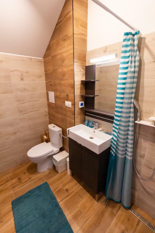 Arya Vila Piest'any Exterior foto